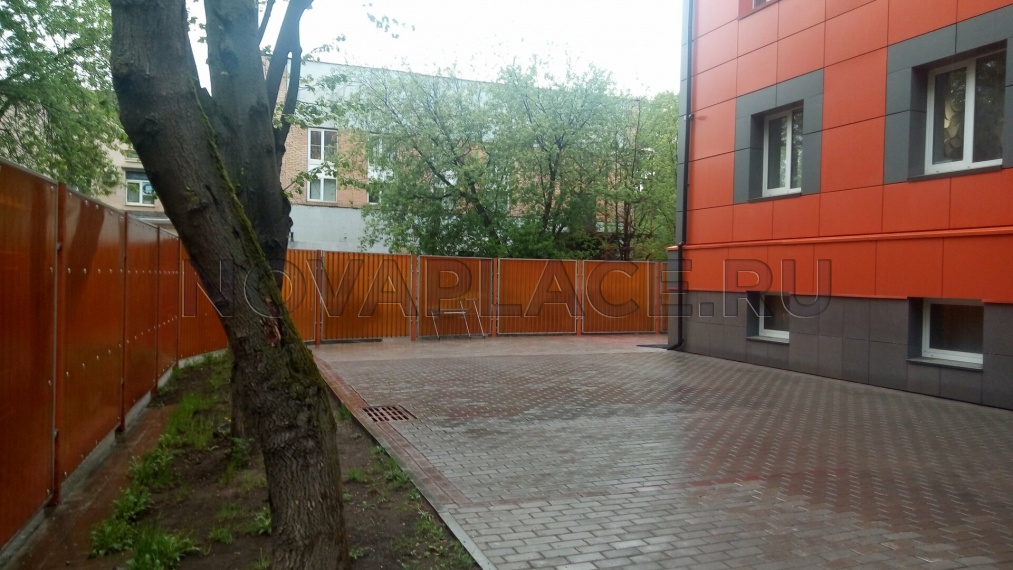 Аренда здания (ОСЗ) в Москве 1075 м2