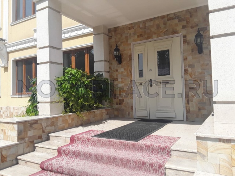 Аренда здания (ОСЗ) в Москве 1900 м2