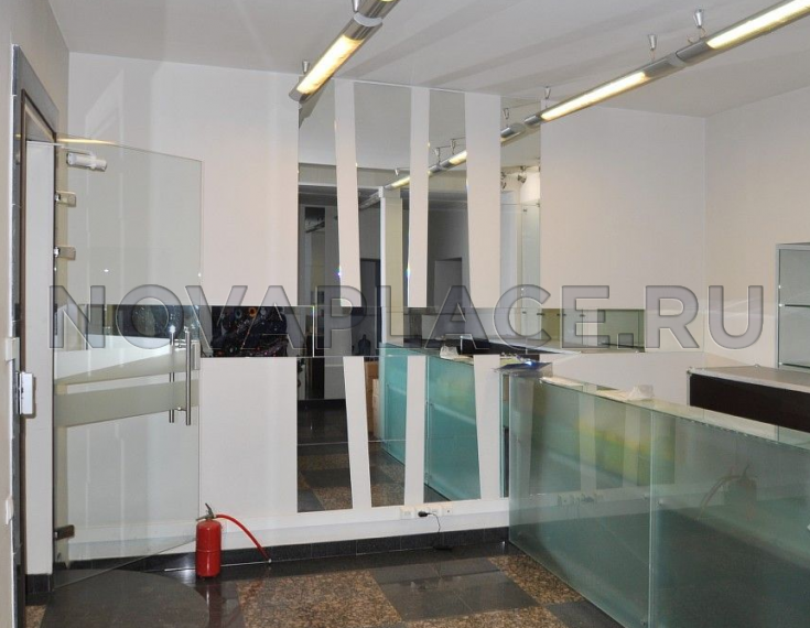 Аренда здания (ОСЗ) в Москве 1800 м2