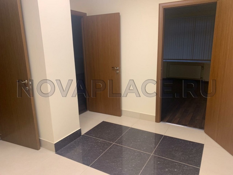 Аренда офиса в бизнес-центре в Москве 184 м2