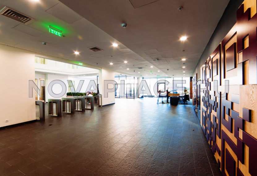 Аренда офиса в бизнес-центре в Москве 1686 м2