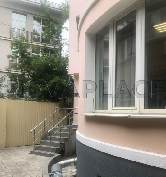 Аренда здания (ОСЗ) в Москве 369 м2