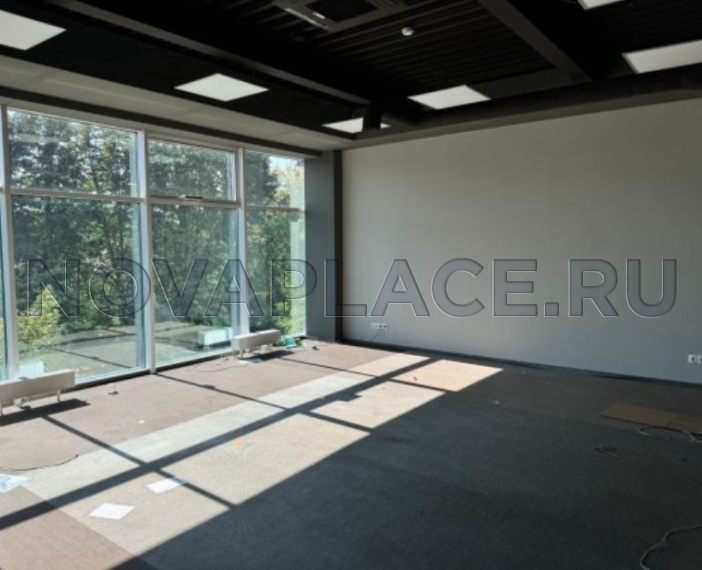 Аренда офиса в бизнес-центре в Москве 182 м2