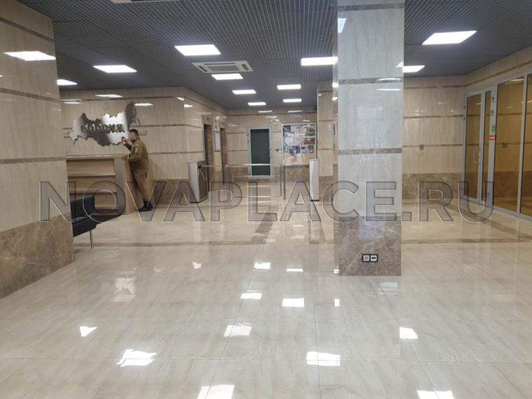 Аренда офиса в бизнес-центре в Москве 240 м2