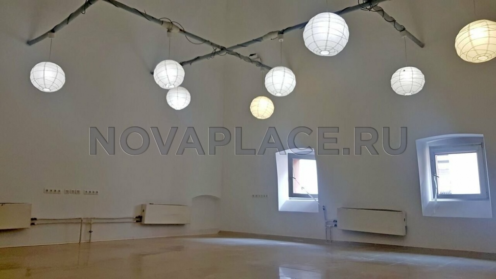 Аренда офиса в бизнес-центре в Москве 195 м2