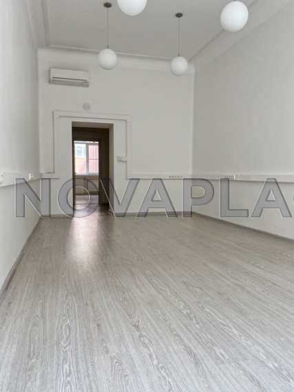 Аренда офиса в бизнес-центре в Москве 320 м2