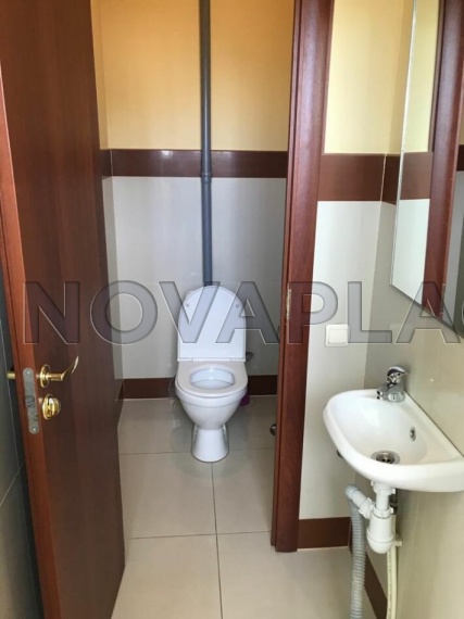 Аренда офиса в бизнес-центре в Москве 115 м2